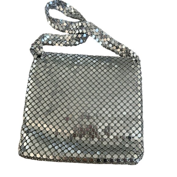 MESH Chain Silver Cocktail Disco Shoulder Bag - Picture 4 of 5